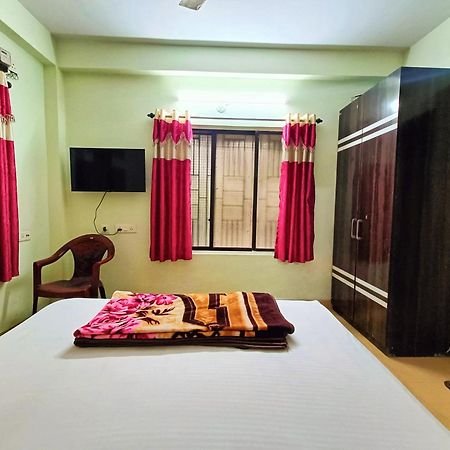 Rest Inn Hotel Newtown Road Near Tata Medical Calcutta Exteriör bild