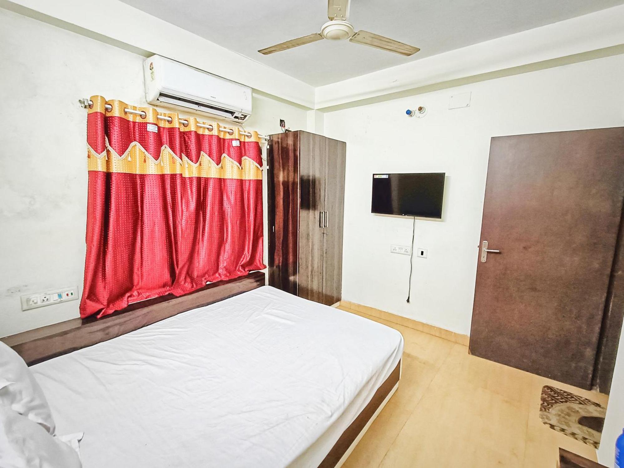 Rest Inn Hotel Newtown Road Near Tata Medical Calcutta Exteriör bild