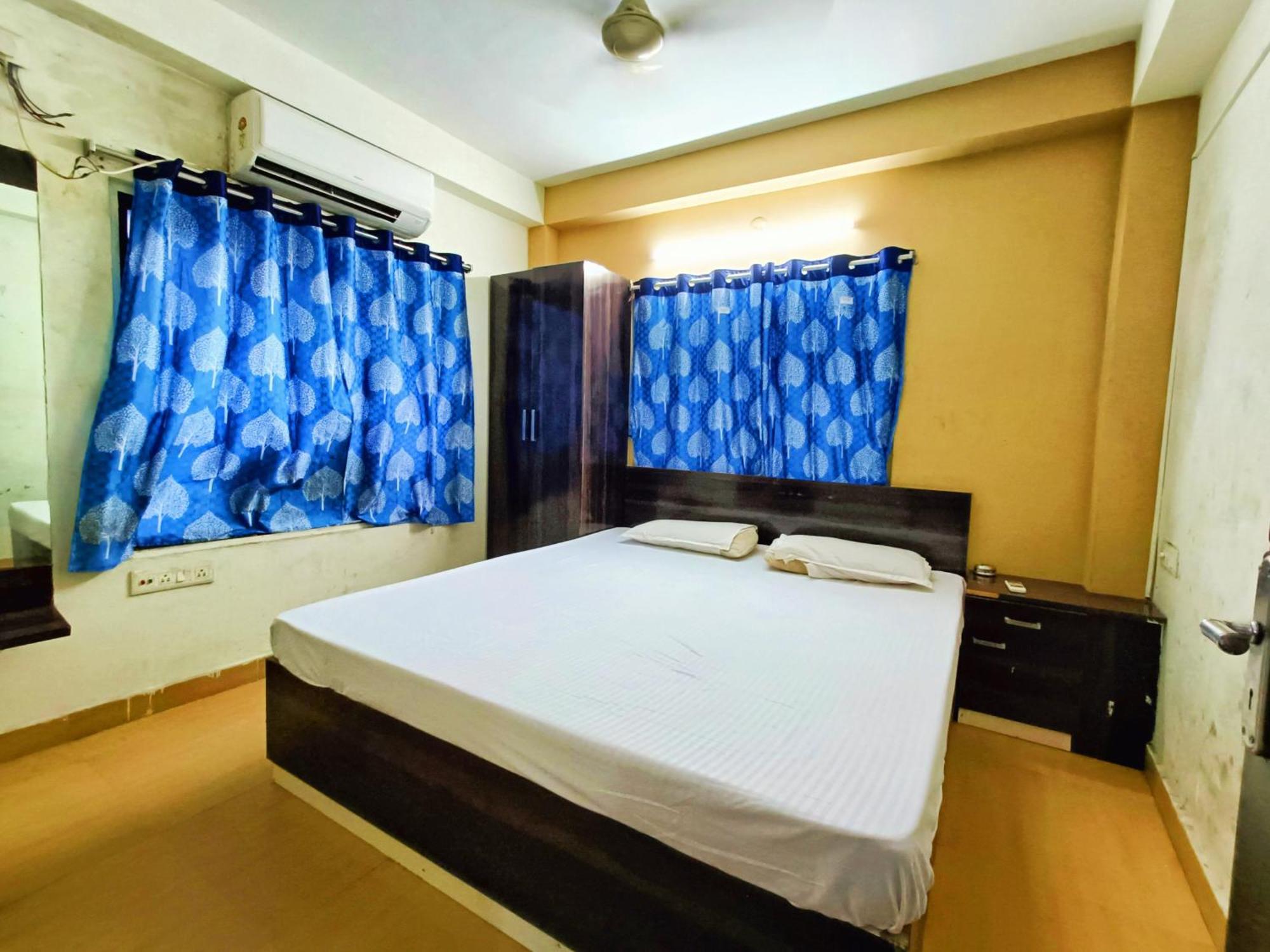 Rest Inn Hotel Newtown Road Near Tata Medical Calcutta Exteriör bild