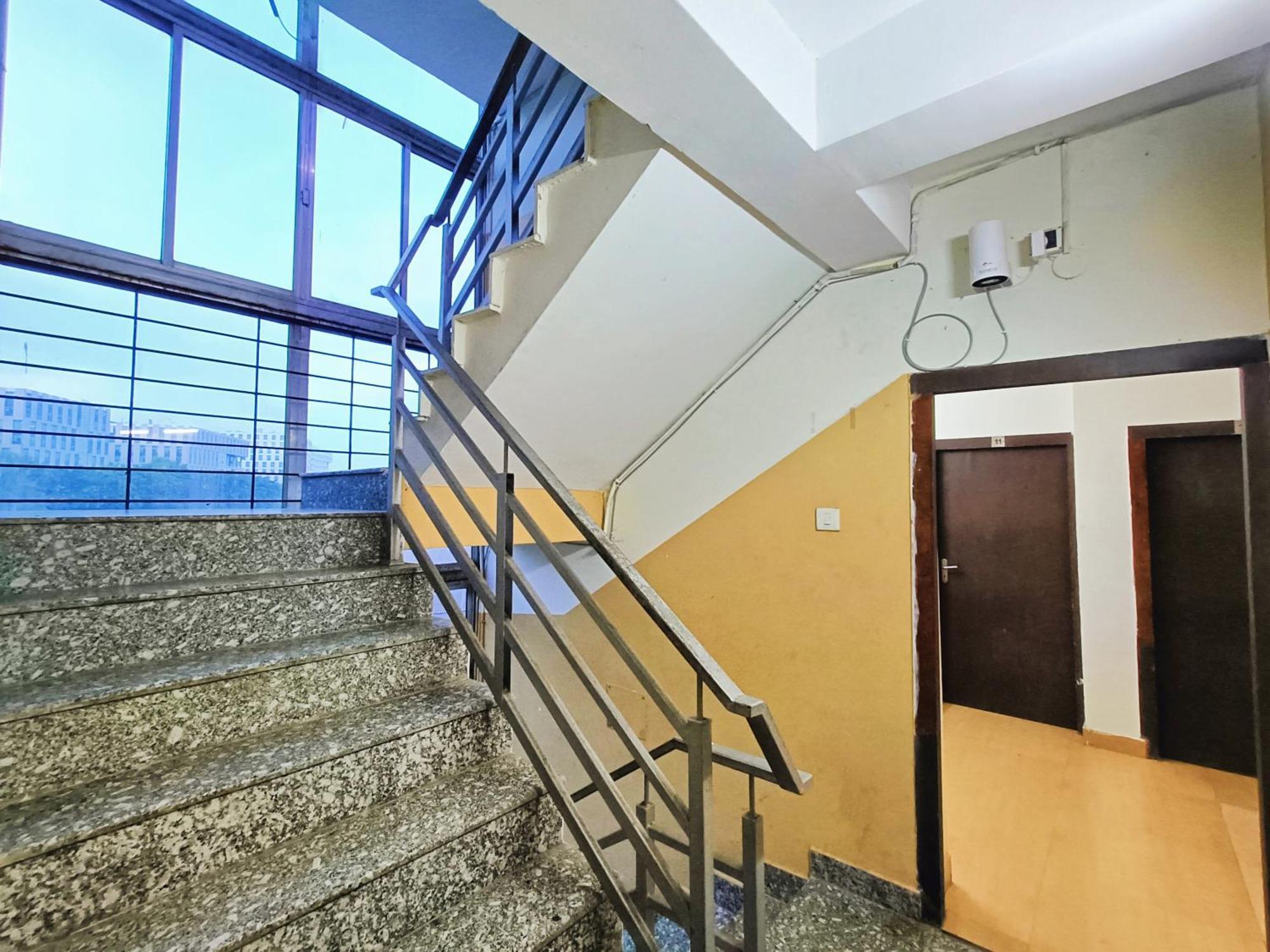 Rest Inn Hotel Newtown Road Near Tata Medical Calcutta Exteriör bild