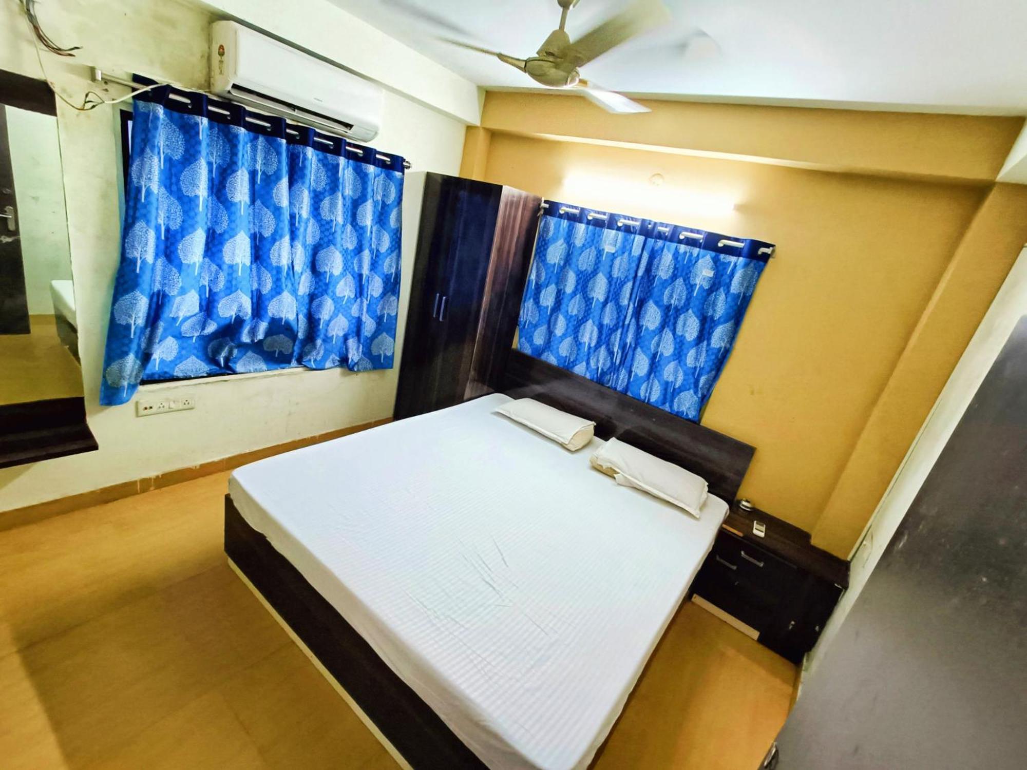 Rest Inn Hotel Newtown Road Near Tata Medical Calcutta Exteriör bild